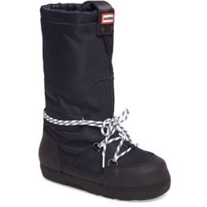 Hunter woman's snow ski boot NWT Nordstrom Black